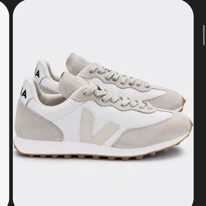 Veja Women's White and Beige Sneakers